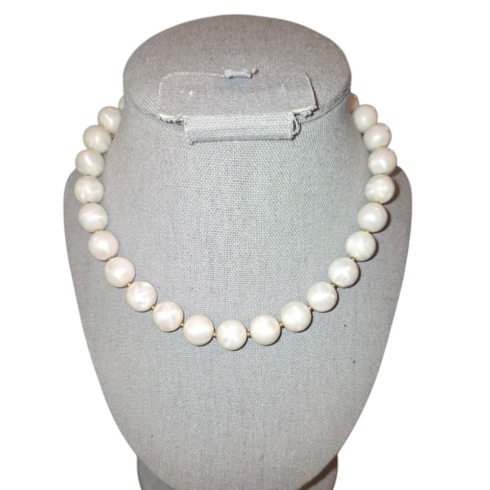 Trifari Vintage Signed Gold Tone Trifanium Chain & White Faux Pearl Necklace 14"